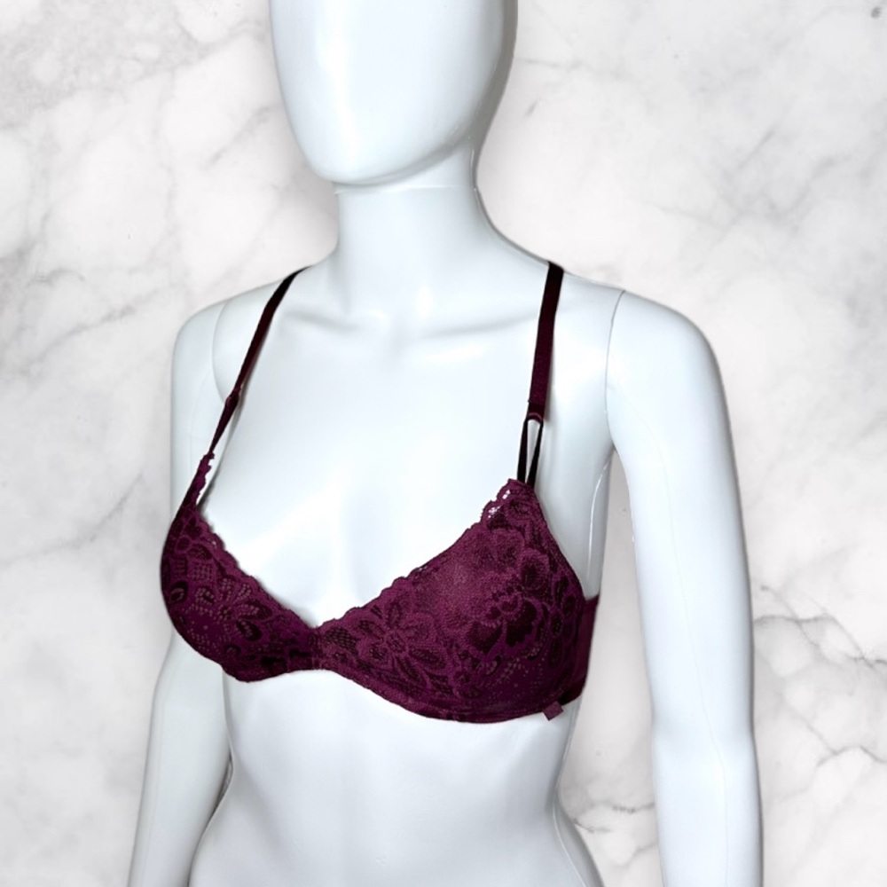 Victoria’s Secret Lace Push-up Bra